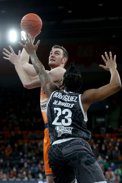 击欧战资格 击欧战资格