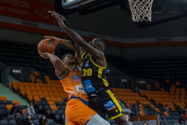 造成曼城连 造成曼城连